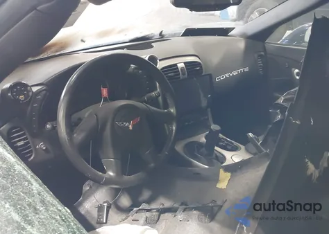 2005 Chevrolet Corvette из США, поврежденный, VIN 1G1YY24U255103329